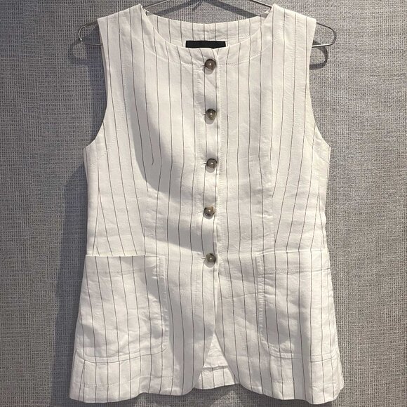 Massimo Dutti - Tailored Pinstripe Button-Front Vest - Picture 1 of 4